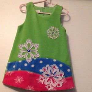 NWOT Toddler girl fleece snowflake dress (2T)