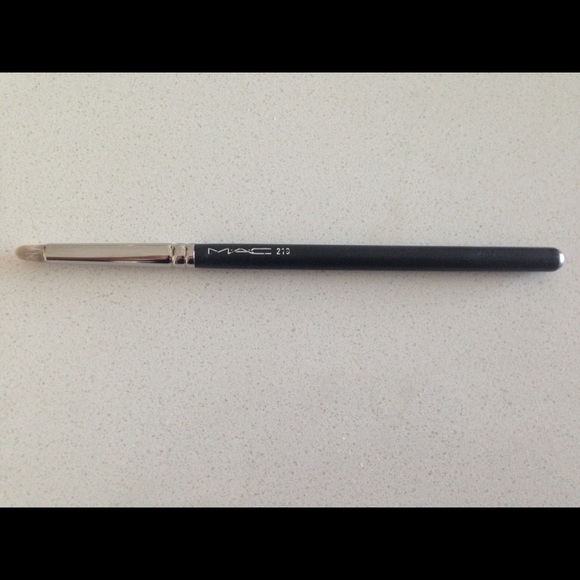 MAC 219 Pencil Brush