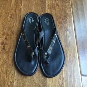 OluKai sandals