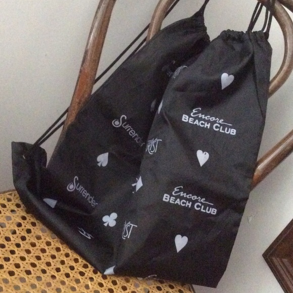 Black drawstring backpack 🎁 - Picture 2 of 4