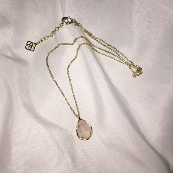 Kendra Scott necklace!