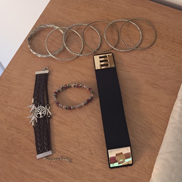 🆕🆕 BUNDLE OF BRACELETS