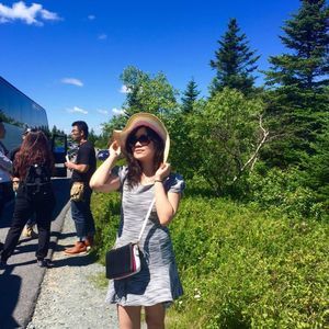 Meet your Posher, Hmwe