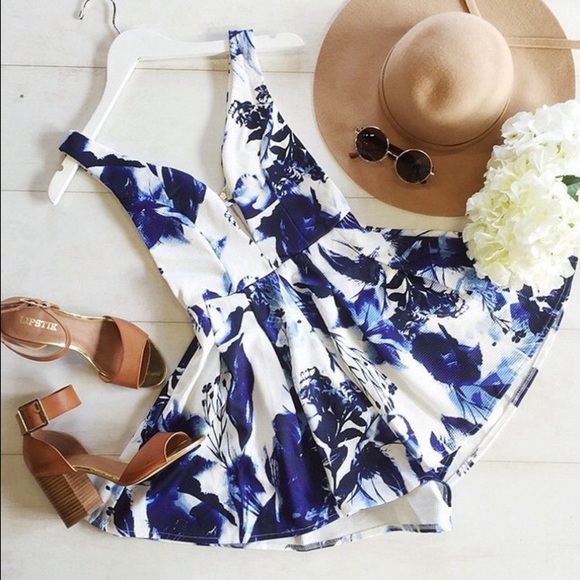 Womens Backless Floral Deep V Neck Romper