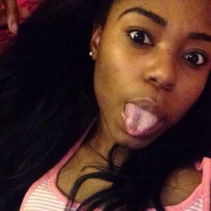 Meet your Posher, Lajoya