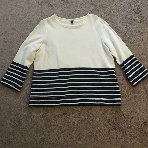 Jcrew Retail 3/4 sleeve sweatshirt.