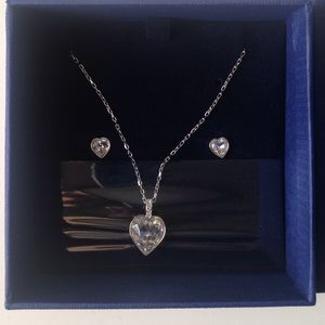 NWT Swarovski heart necklace and earring set