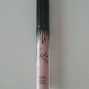 Meet your Posher, Justice