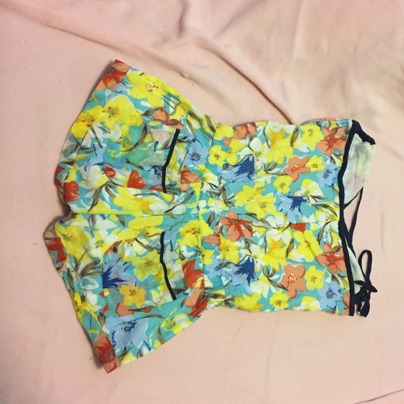 floral romper - Picture 2 of 4