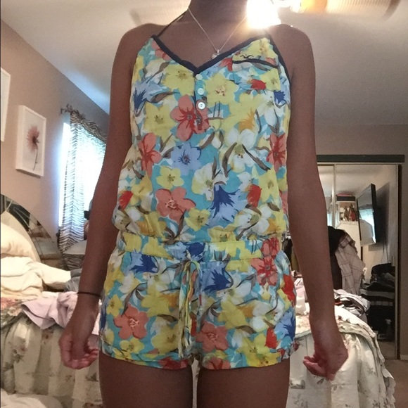 floral romper - Picture 3 of 4