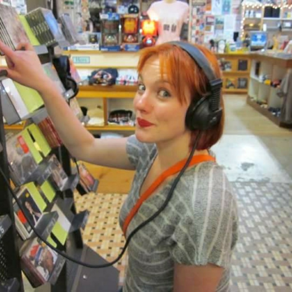 Meet your Posher, Danielle