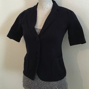 Short sleeve classic cut blazer