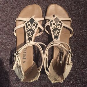 Mudd gladiator sandal