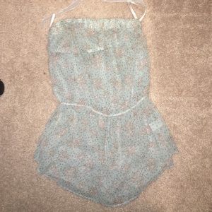 Papaya Halter Top blue floral size small