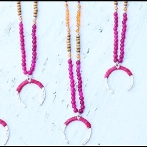 Gorgeous handmade necklaces 4 available . - Picture 2 of 3