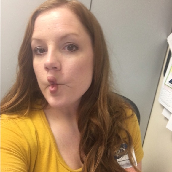 Meet your Posher, Ashlee