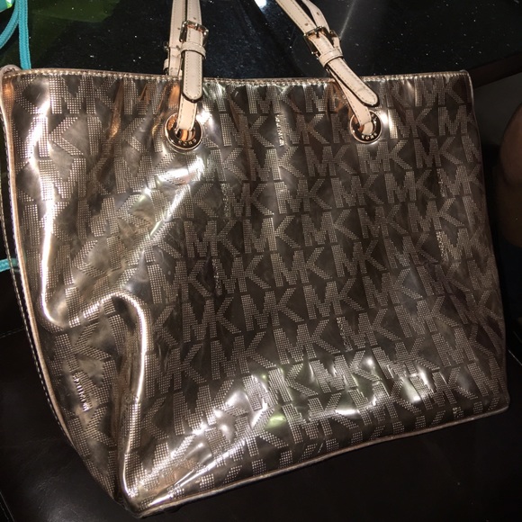 Aunthentic Michael Kors Bag