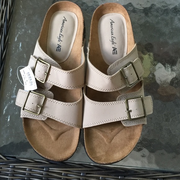 Tan sandals 😍