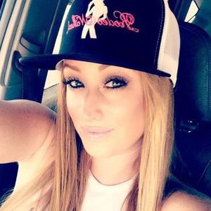 Meet your Posher, Amaris