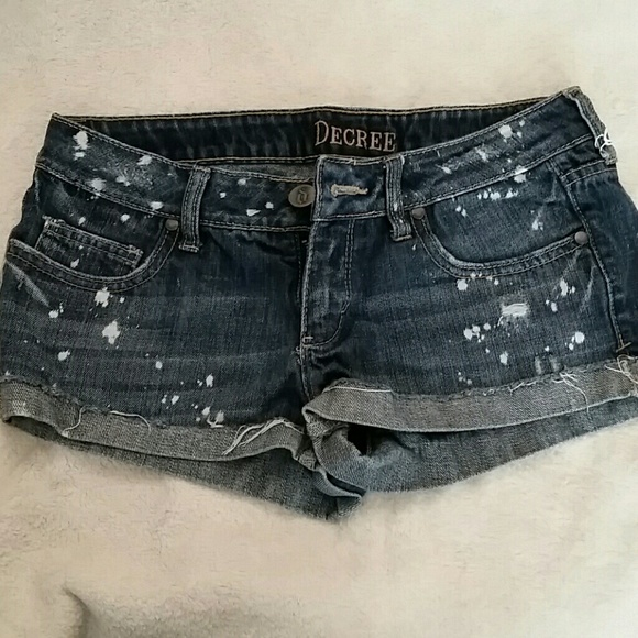 Decree Shorts