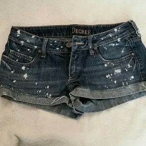 Decree Shorts