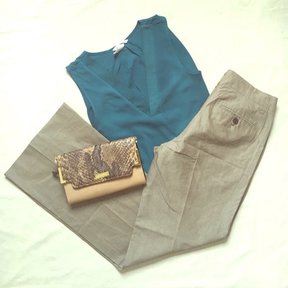 Womens J Crew 'Favorite Fit' Khaki Pants Size 2