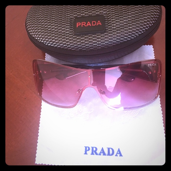 Real Prada sunglasses - Picture 1 of 4