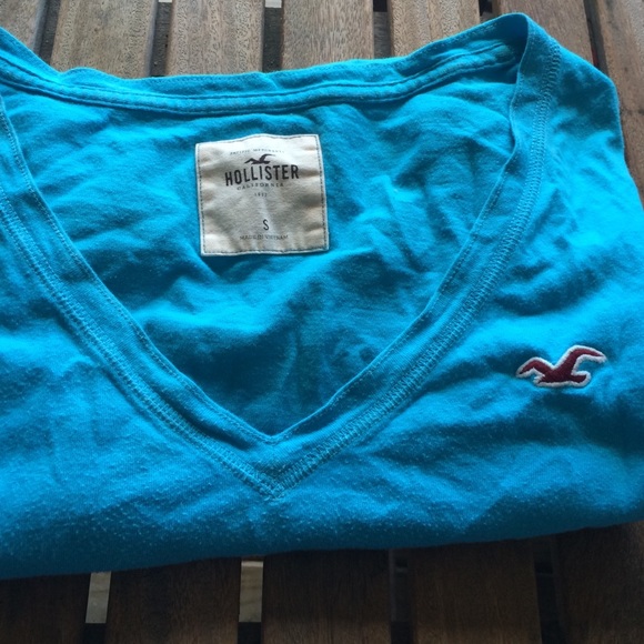 Small Hollister shirt