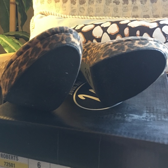 🐆Leopard heels are smokin' hot🌶 - Picture 4 of 4