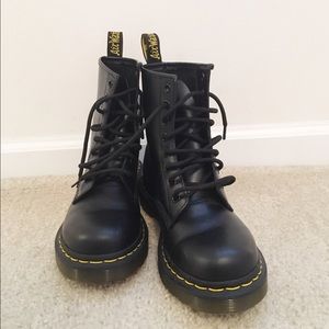 matte black docs