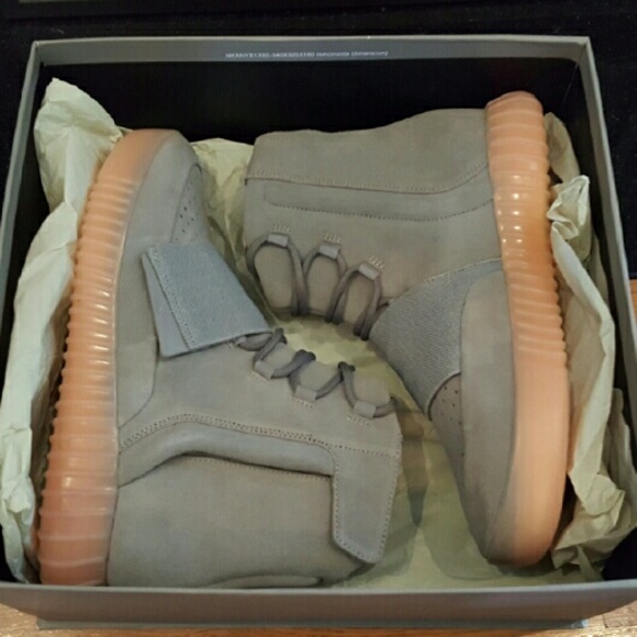 Authentics 750 Grey Gum Yeezy Boost main image 4