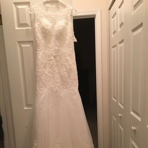 Wedding dress