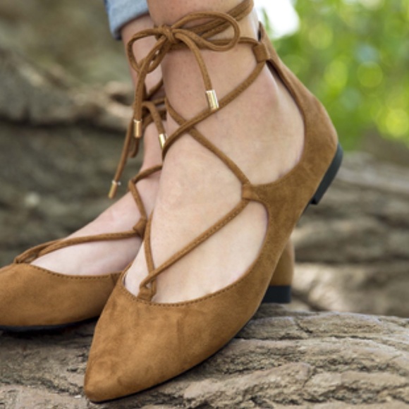 CUTE Faux suede tie up ballet flats