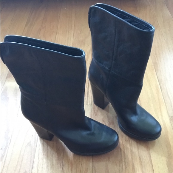 Banana Republic Boots (UNWORN!)