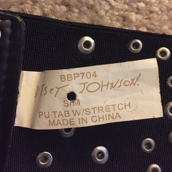 Betsey Johnson belt - Picture 2 of 3