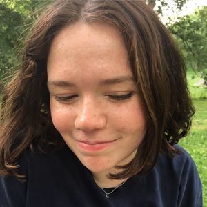 Meet your Posher, Adrianna