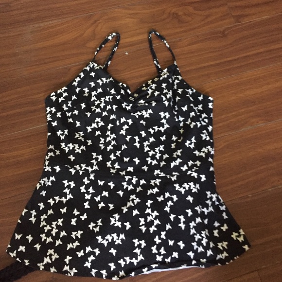 Butterfly top