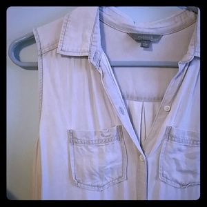 Gorgeous collared button up tank