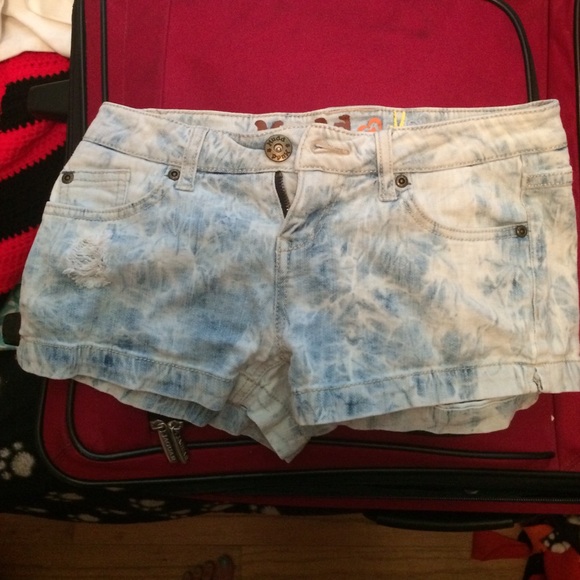 faded mudd shorts size 3