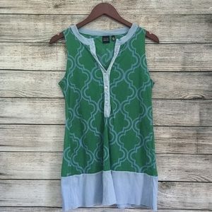 saks fifth ave • sleeveless v-neck tunic