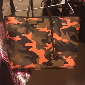 Authentic Michael kors purse and wallet