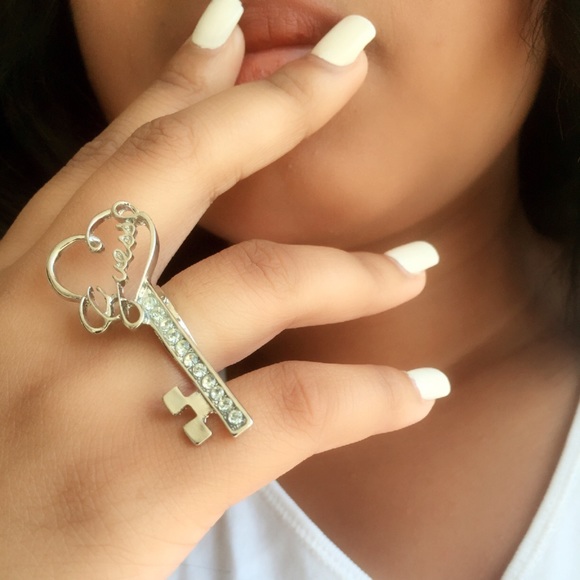 Key Ring - Picture 3 of 4