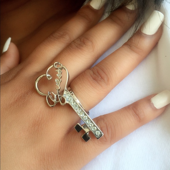 Key Ring - Picture 4 of 4