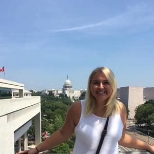 Meet your Posher, Isabel