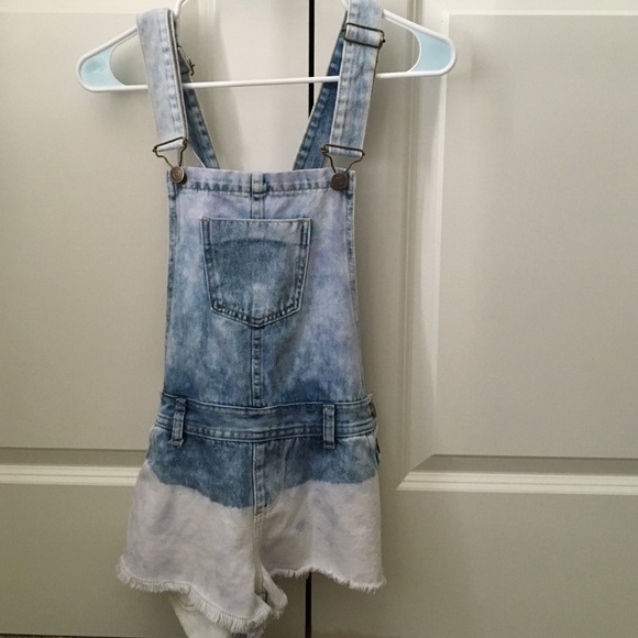 Overall - Picture 1 of 4