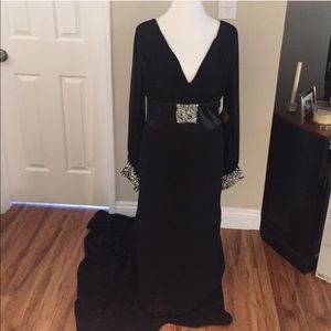 Long Sleeve Black Evening Gown