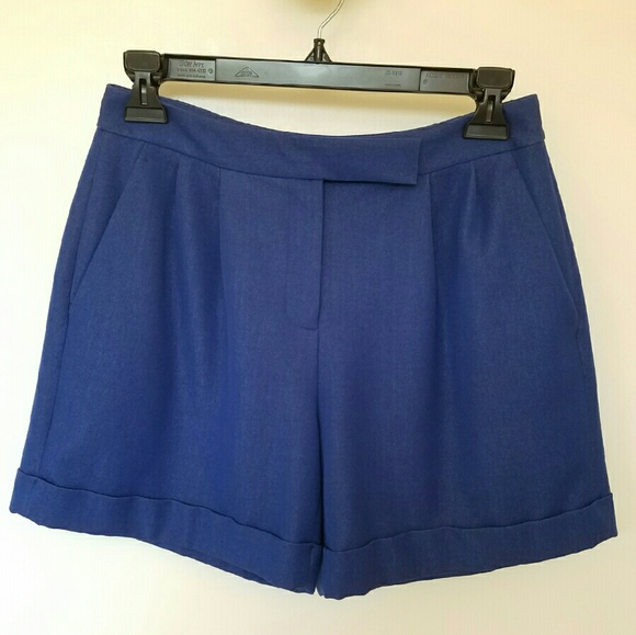TAHARI Blue Trouser Shorts