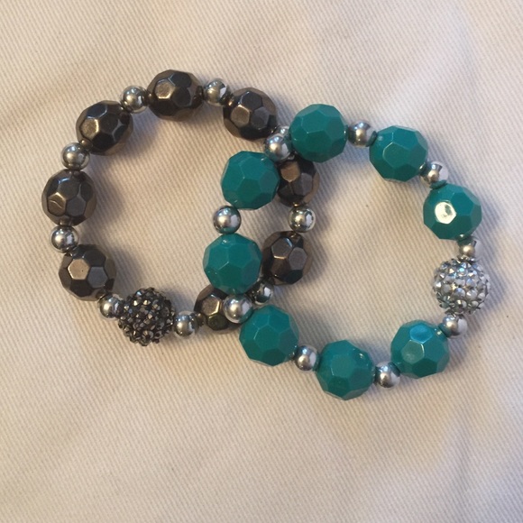 Set of 2 stretch bracelets