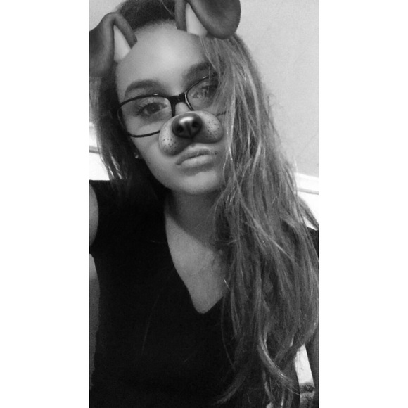 Meet your Posher, Alexandra - Picture 1 of 1