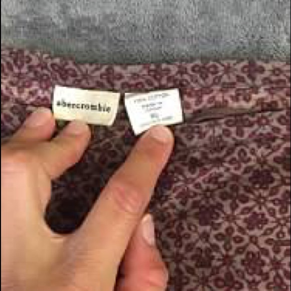 Maroon Patterned Skirt - Picture 2 of 2